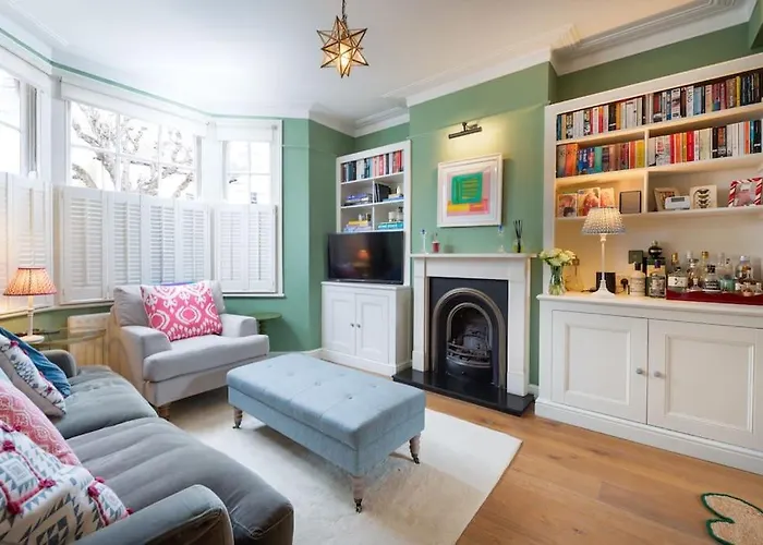 Pbc Perfect Family Home For Visiting Wimbledon