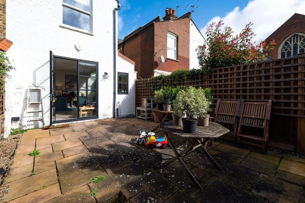 Pbc Perfect Family For Visiting Wimbledon Holiday home *
