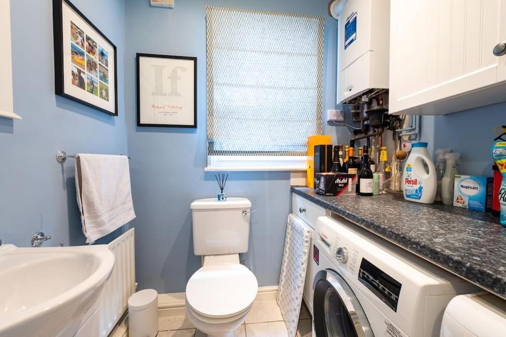 Pbc Perfect Family For Visiting Wimbledon London