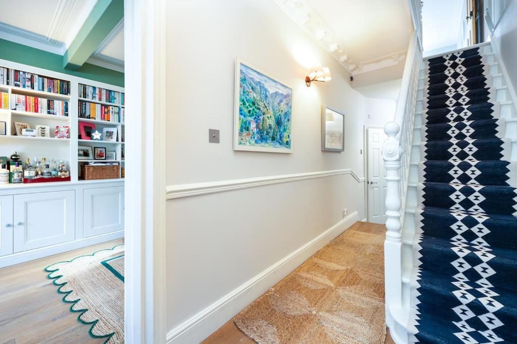 Pbc Perfect Family For Visiting Wimbledon London